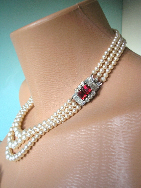 Pearl Bridal Necklace, Ruby Red, Rhinestone Clasp, Vintage, Wedding Necklace, Diamante, Cream Pearls