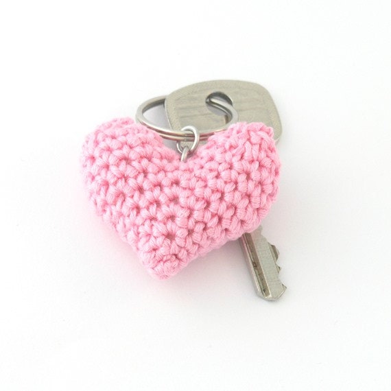Pink puffy heart keychain - crochet dangle, zipper pull, plushie keychain, keyring - white - amigurumi
