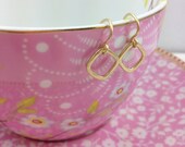 solid 18k yellow gold rounded square earrings