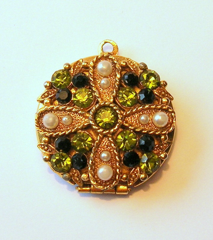 Vintage Gold Plated Locket with Peridot Green and Black Rhinestones - amazingbeads