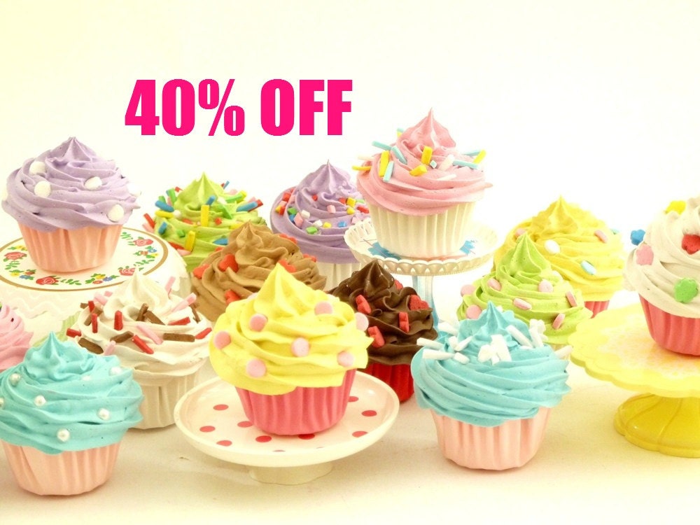 SALE 40% Off - Set Of  5 Assorted MINI Fake Cupcakes ,play food cupcake play kitchen, pretend food, kitchen toy, toy food, cupcake toy