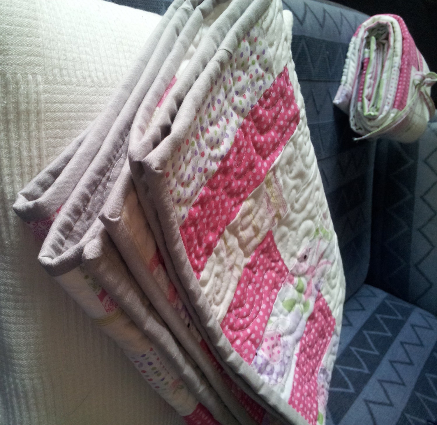 Baby Girl Quilt - Squiggly Bricks