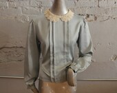 Vtg. 70s Light blue lace collar top