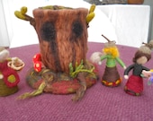 Old Man Hollow Oak Tree Autumn Sculpture Playscape Play mat Waldorf Needle Felted Play items