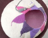 A  Medium Kitten Bed Cat Bed Pod Cave for Cosy Sleeping and "Sweet Dreams" Hand Felted