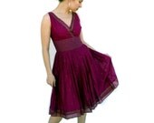 Vintage 1960s dress Beautiful Plum Golden print CARLYLE  cotton full skirt pin-up Party dress Summer sun dress Small