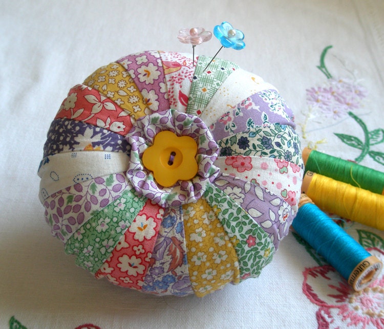 Pincushion, Round Patchwork with Sweet 1930's Fabrics- Made to Order