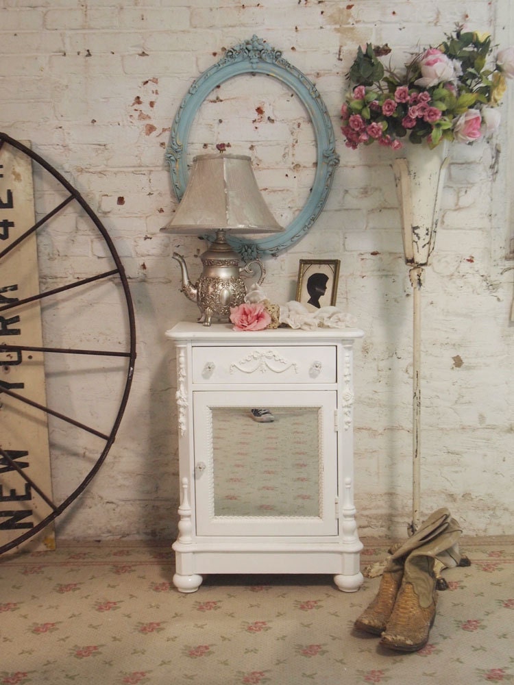 Painted Cottage Chic Shabby White Romantic French Night Table NT138