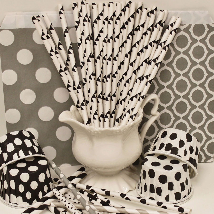 PARTY BUNTING Paper Straws, 25 BLACK Bunting Paper Straws with Diy Flag, Black Tie, Wedding, Cocktail Dinner Parties