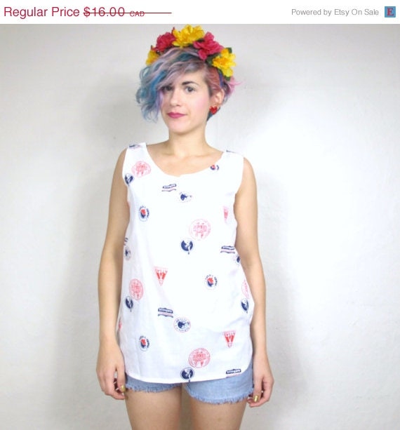 20% OFF VACATION SALE S A L E 80s Tourist Stamp Print Tank Top (S/M)