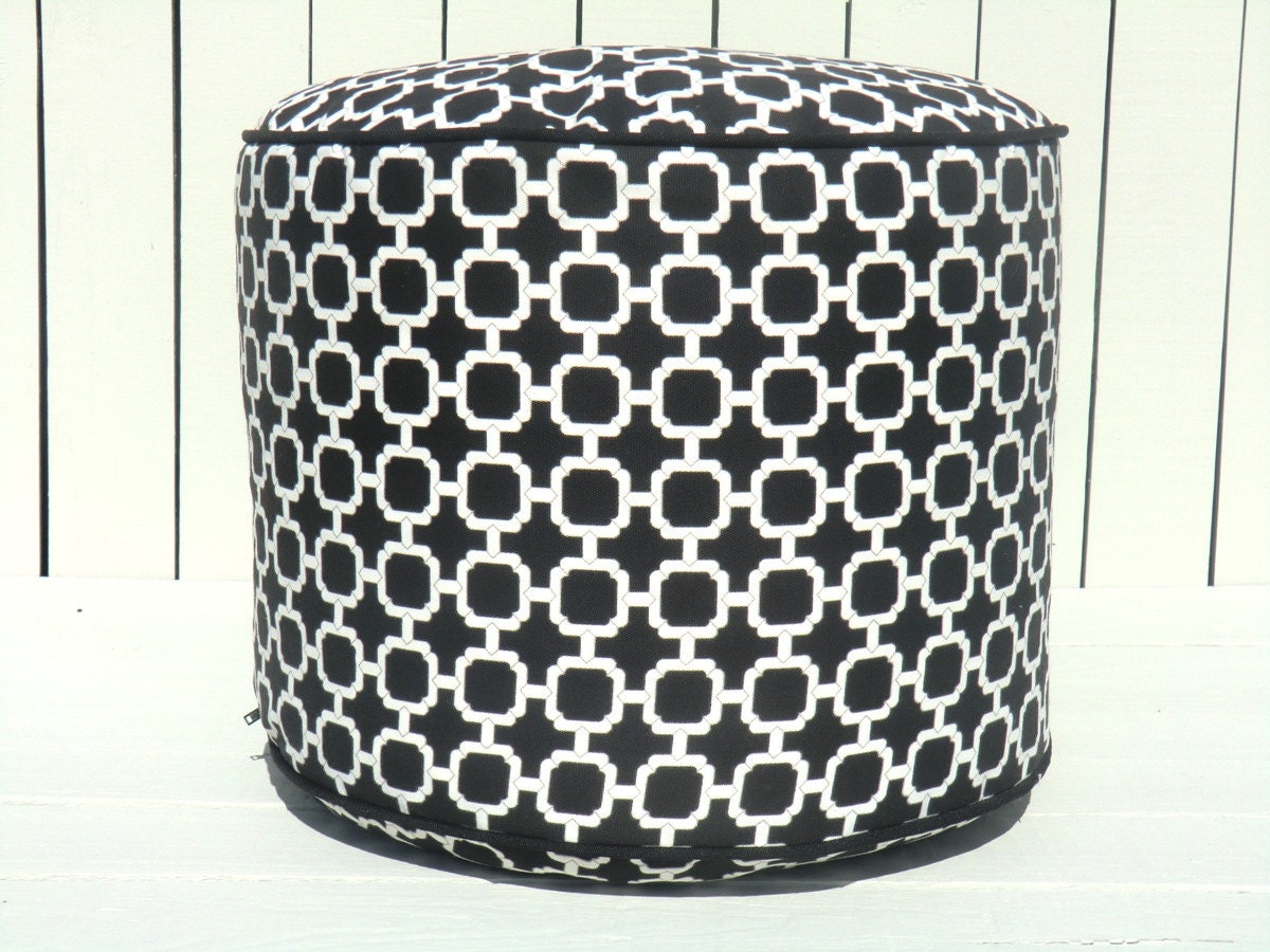 Black outdoor pouf ottoman, black round ottoman 18", chain link pouf, bean bag chair, pouffe,outdoor ottoman,outdoor floor cushion