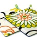 Cream Floral Canvas Quilted Potholder Set