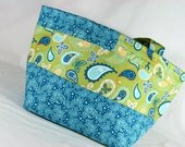 Barrel Knitting Tote with 5 Roomy Pockets for Patterns and Notions