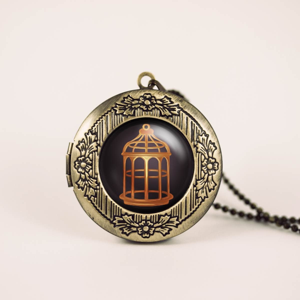 bioshock infinite bird cage the cage is somber elizabeth choker vintage pendant locket necklace - ready for gifting - buy 3 get 4th one free