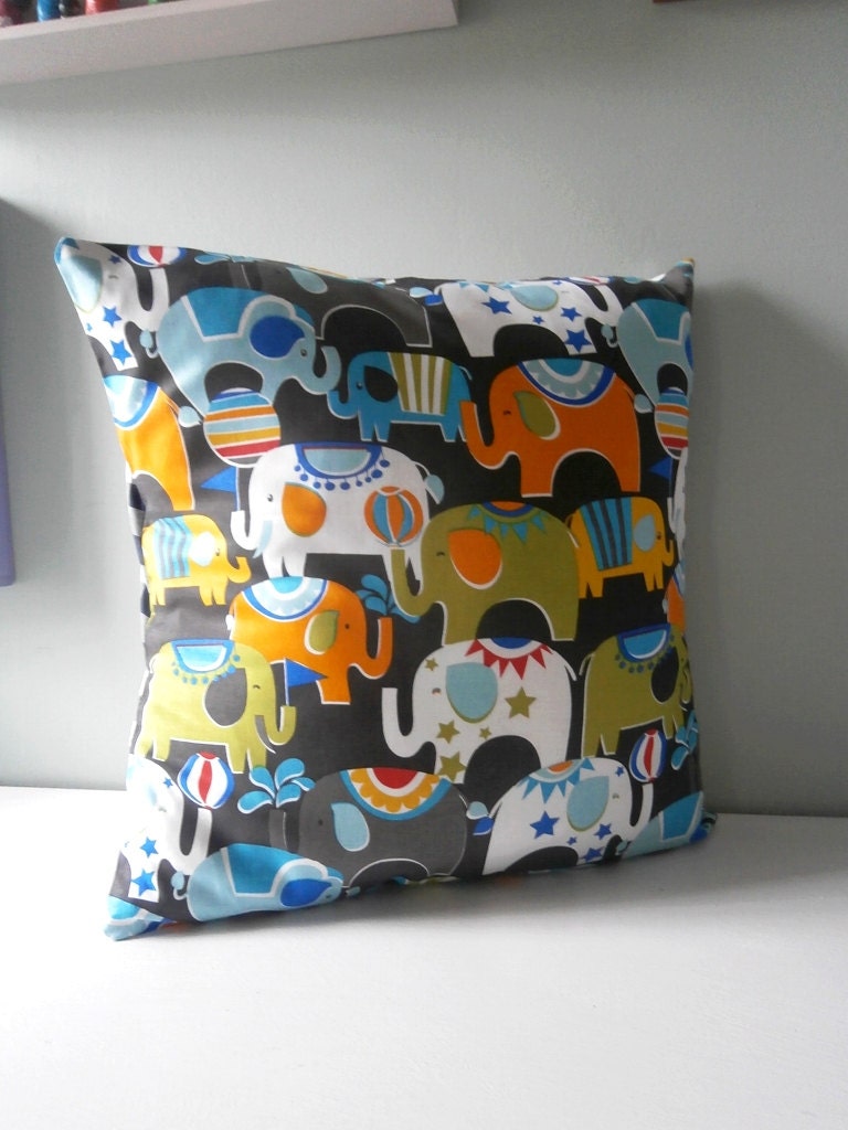 Circus Elephant Pillow / Cushion cover