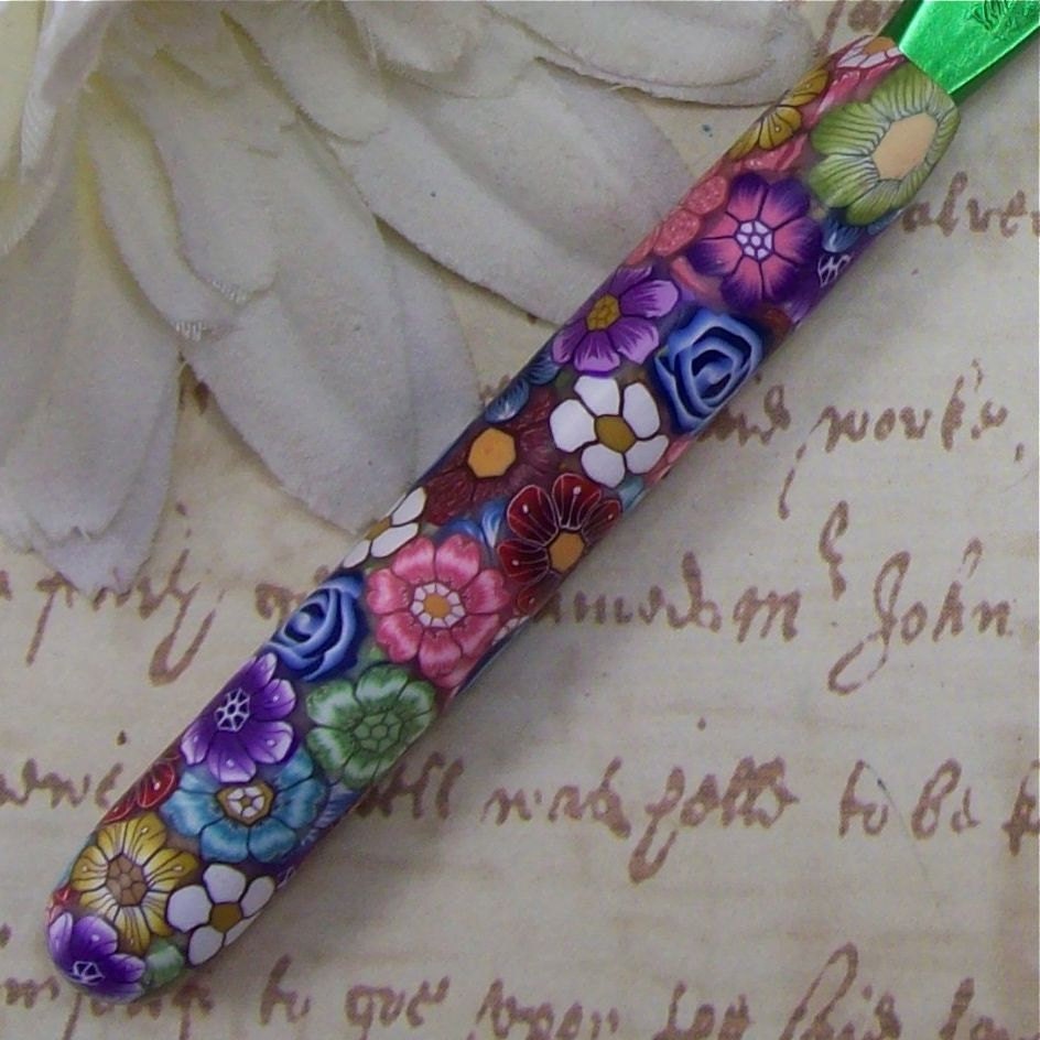 Susan Bates Polymer Clay Covered Crochet Hook, Size K 10.5/ 6.50mm