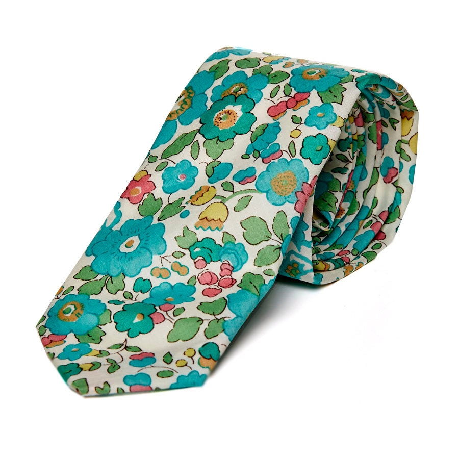 Pomp & Ceremony, Men's Bow tie, Liberty of London Betsy blue