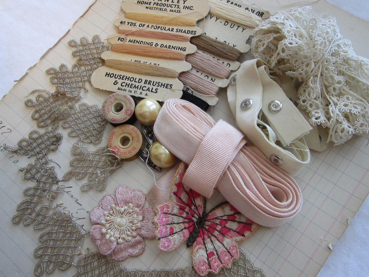 vintage DAINTY BITS - assorted trims, appliques, notions