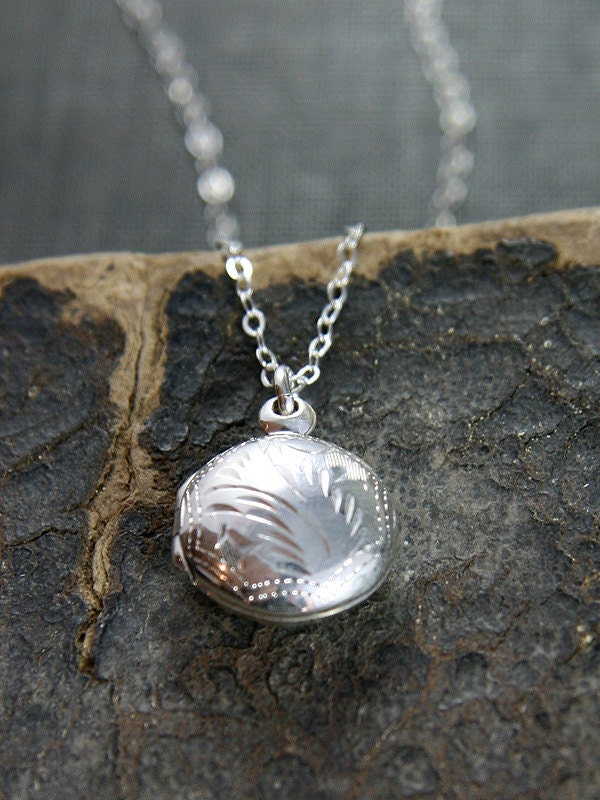 Vintage Silver Locket Necklace, Small Round Sterling Photo Keeping Pendant - Everyday Heirloom