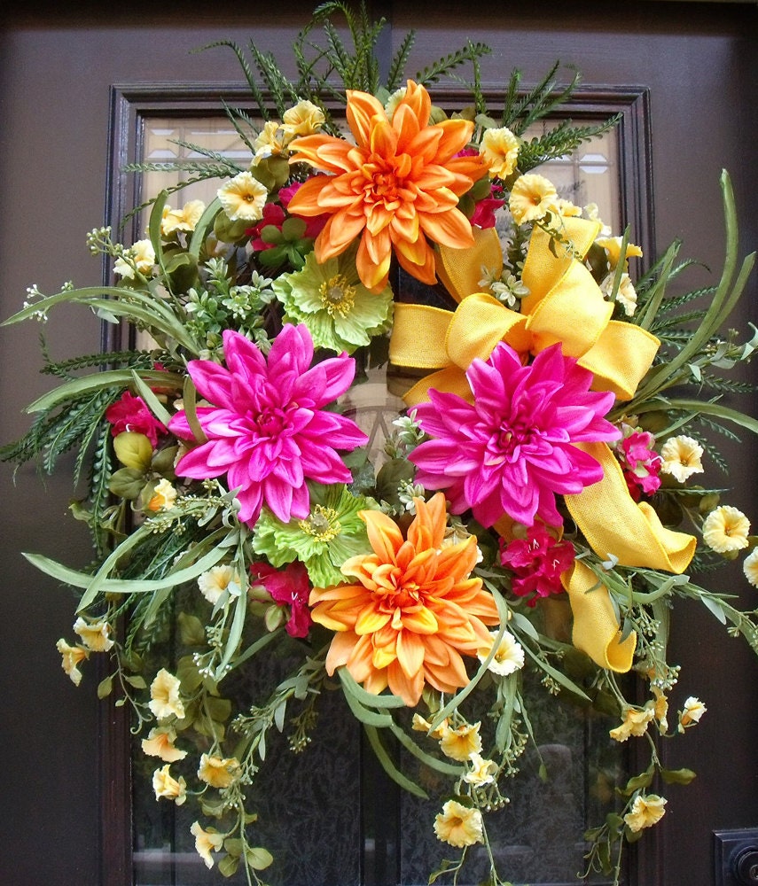 Dahlia Wreaths, Colorful Wreaths, Summer Wreath, Summer Outdoor Wreath, Floral Wreaths, Happy Go Lucky
