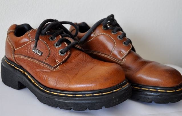 Vintage 90's Doc Marten Boots Men's sz. 5 Women's sz. 7