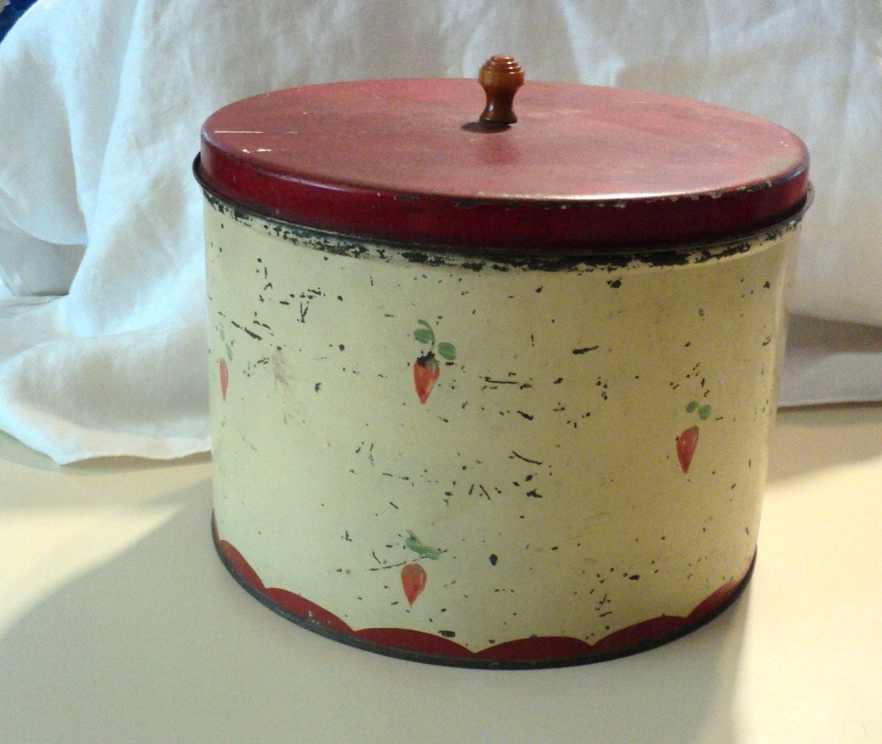 Vintage Red and Light Yellow Large Kitchen Container Bakelite Knob Kitchen Beautilities