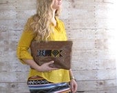 Oversized Clutch in Tan Distressed Leather and Indian Blanket Wool