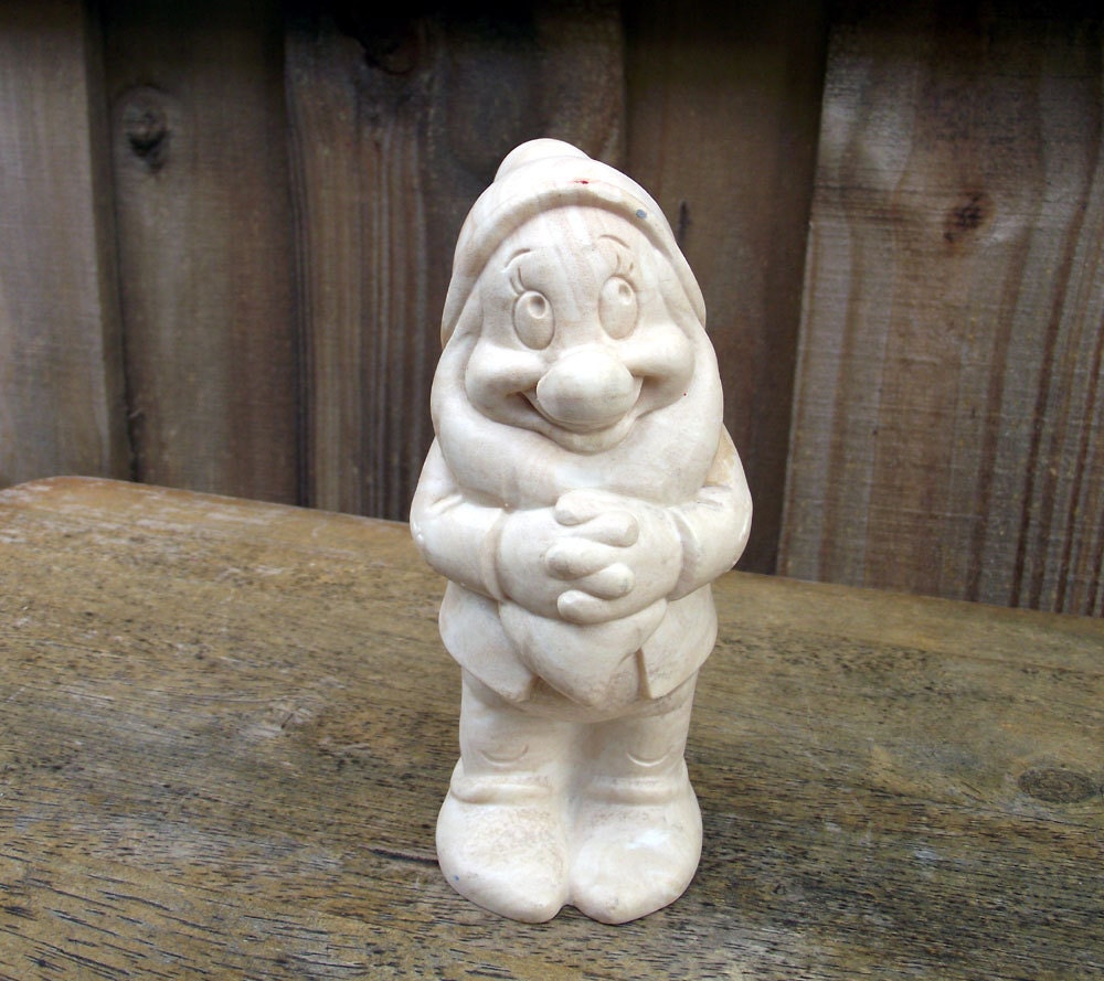 Disney Vintage Bashful Figurine Made of Variegated Cameonyx 1970s