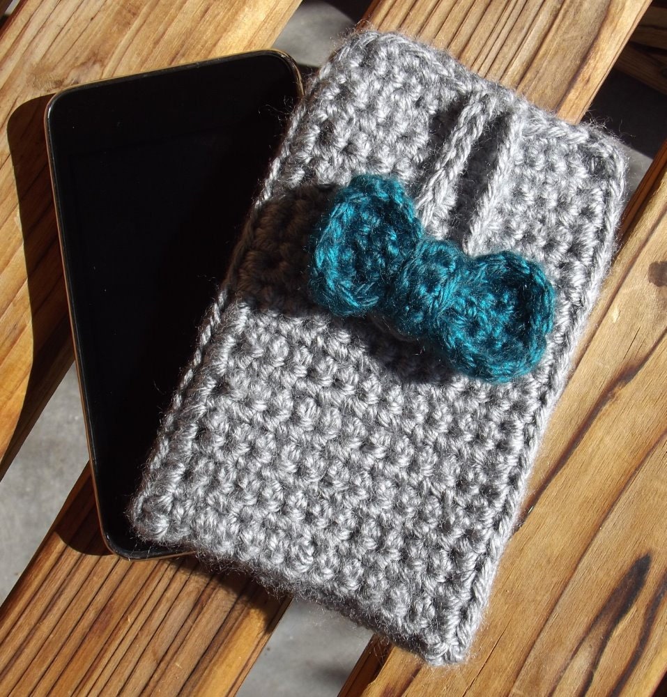 Crochet Gray with Teal Bow iPod iPhone Cozy Case