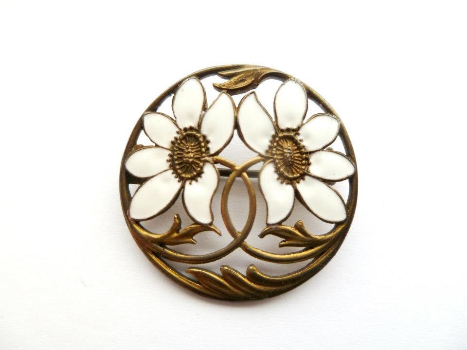 Vintage Pin 1930s Enamel Sterling Silver White Flower Floral Dragsted