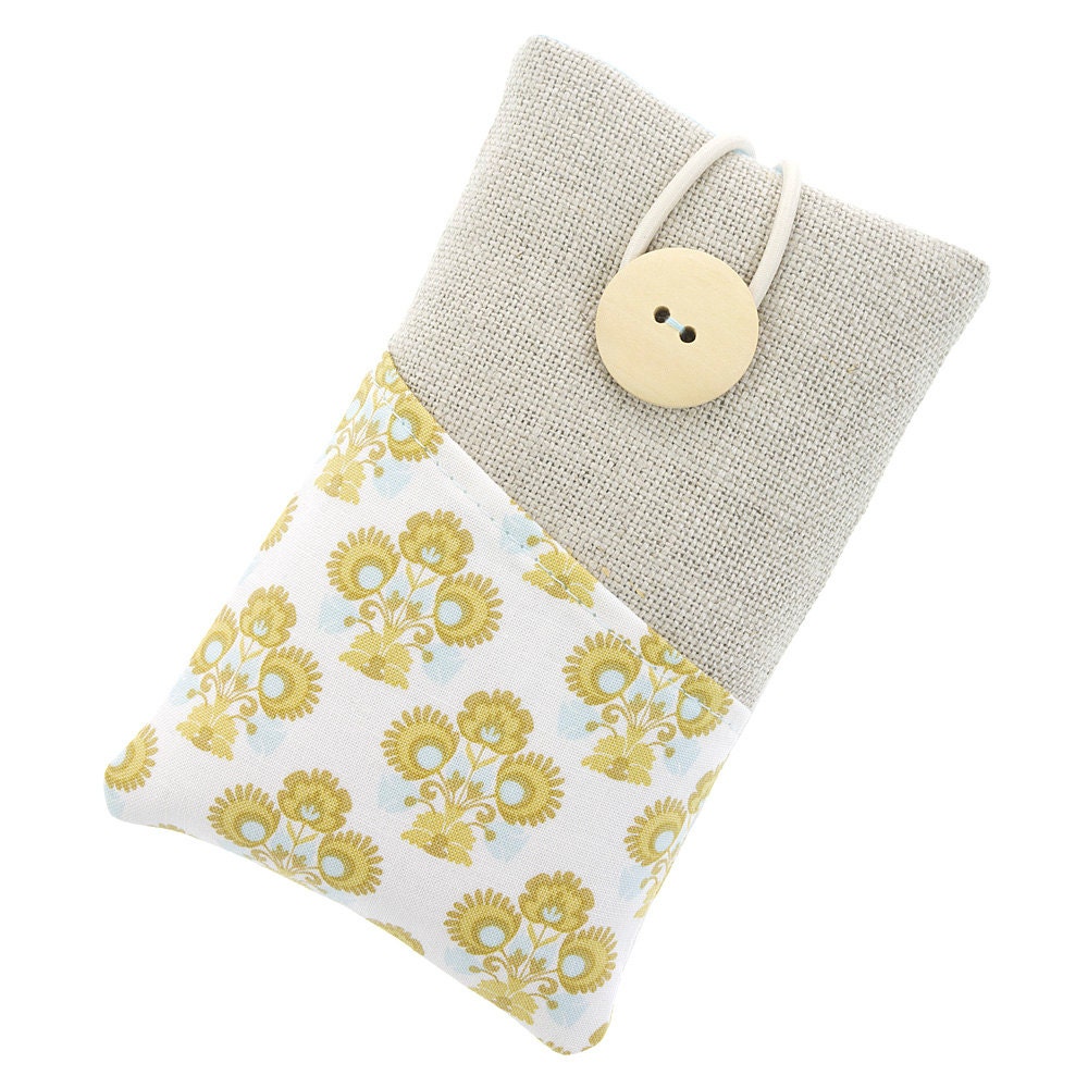 Fabric iPhone 5 case / Padded iPhone 4 sleeve / iPod case / cell phone protector