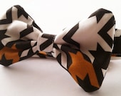 Large Houndstooth Adjustable Boy's Bow Tie