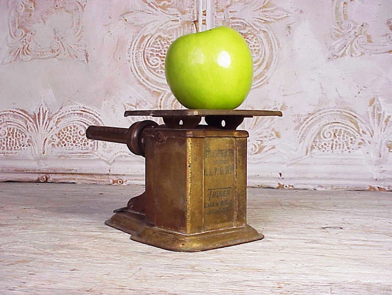 Vintage Brass Triner Scale