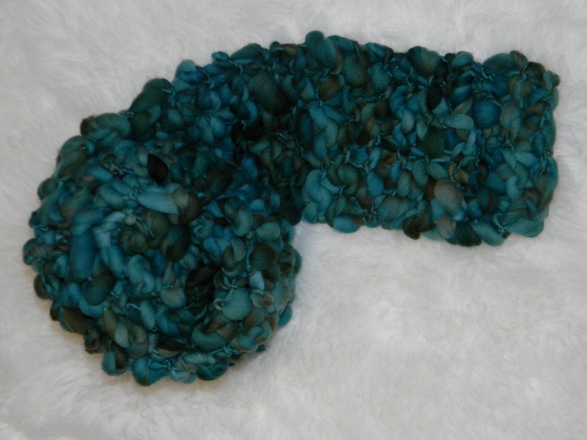 Roaring River Bubble Scarf Basket Stuffer Made from 100% Handspun Merino READY to Ship