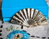 1 Vintage Brass Paper Fan Brooch // Novelty Jewelry