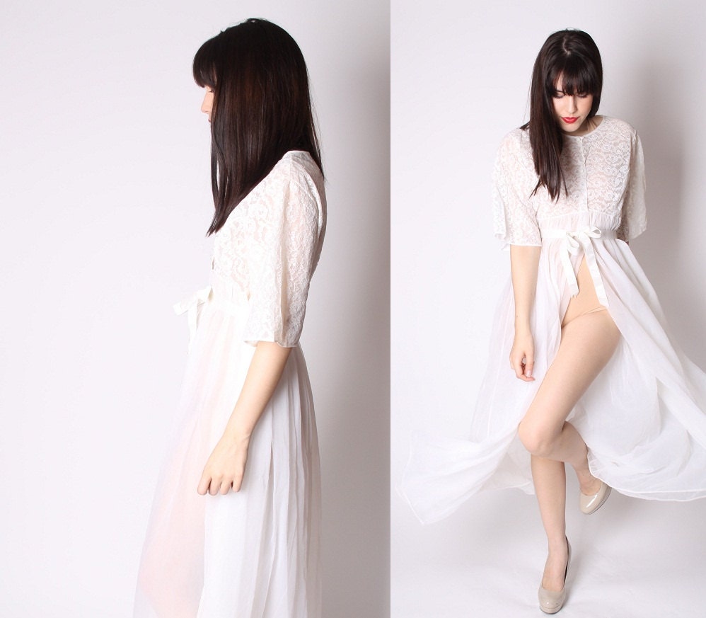 50s White Bridal Sheer Lace Lingerie Negligee Robe / Vintage Wedding Lingerie / White Sheer / 2175