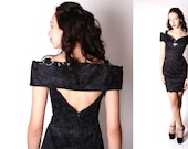 80s Black Lace Body Con Off the Shoulders Short Gothic Prom Cocktail Party Dress / 80s Lace Party Dress / Gunne Sax Scott McClintock 2261