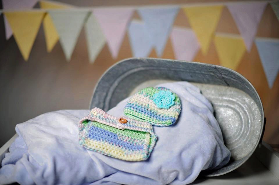 Pastel Newborn Baby Girl Hat and Matching Diaper Cover, Turquoise Flower
