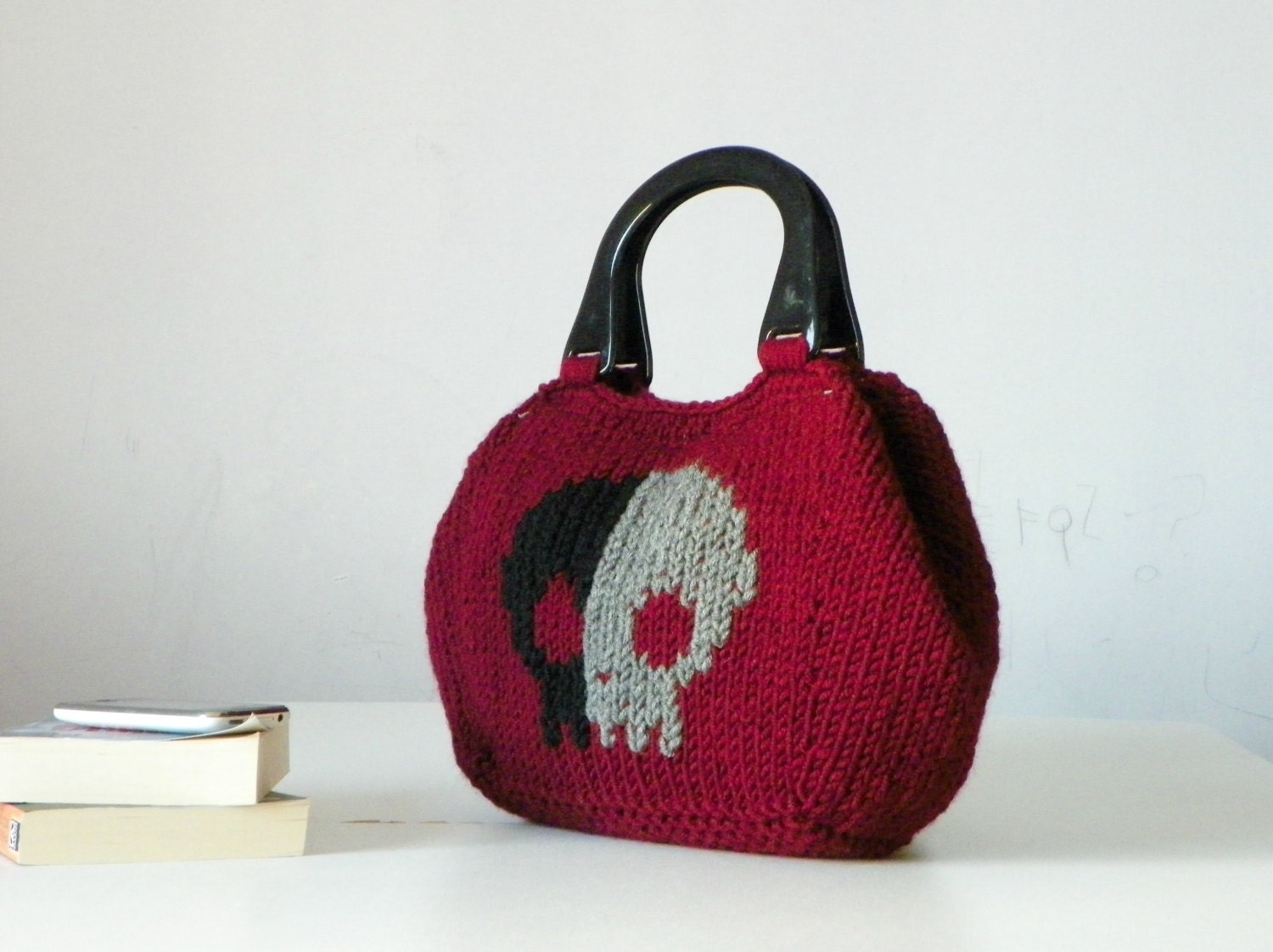 Skull pattern Knitting women Tote, fashion colors, Knit women handbag, valentine's day gifts, burgundy grey black