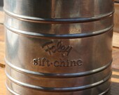 Vintage 1960's Foley brand Sifter - "Sift-Chine"