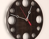 POP Clock in Black: Modern Wall Clock