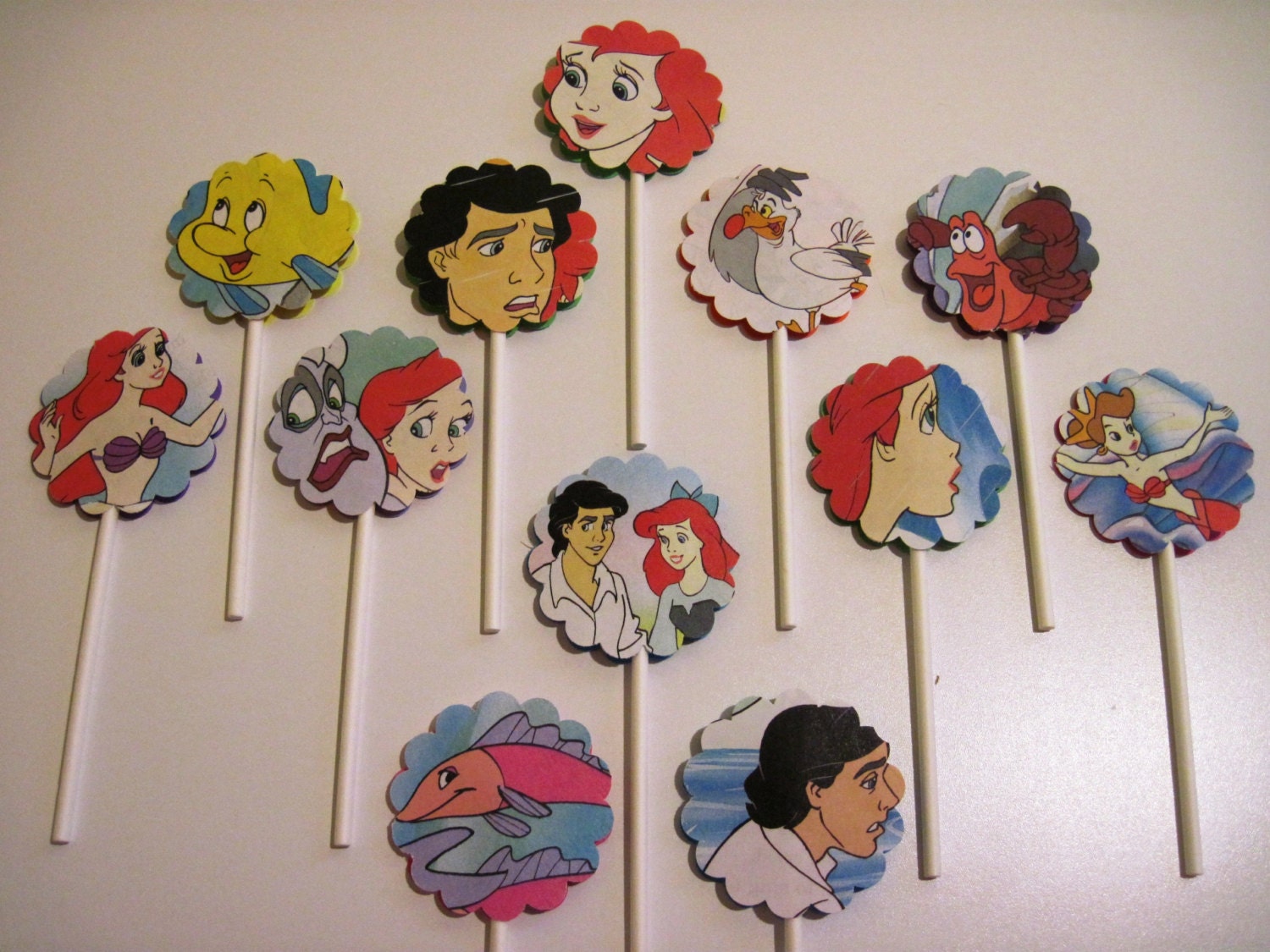 The LITTLE MERMAID - Disney - Cupcake Toppers - Set of 12