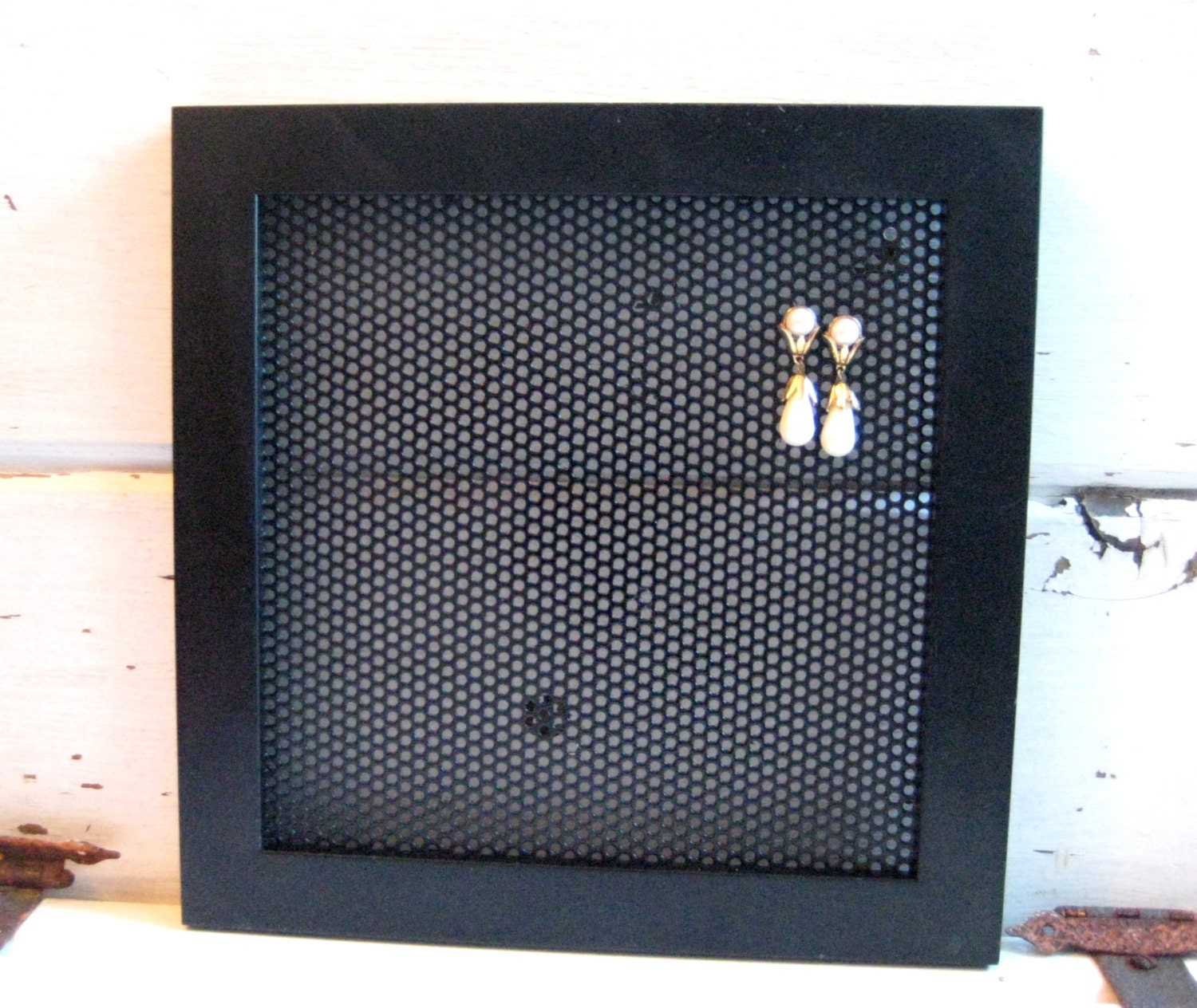 Store and organize your earrings with this Black Wood square framed Jewelry display magnet organizer