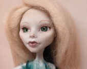 Custom Repaint Monster High Ghoulia Yelps