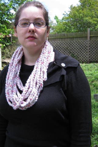 Chain Cowl Scarf, necklace, neckwarmer, pink, white, purple