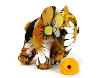 Retro Elephant a cute Jumbo crafted from Yellow 70s Flower Vintage fabric with Daisies