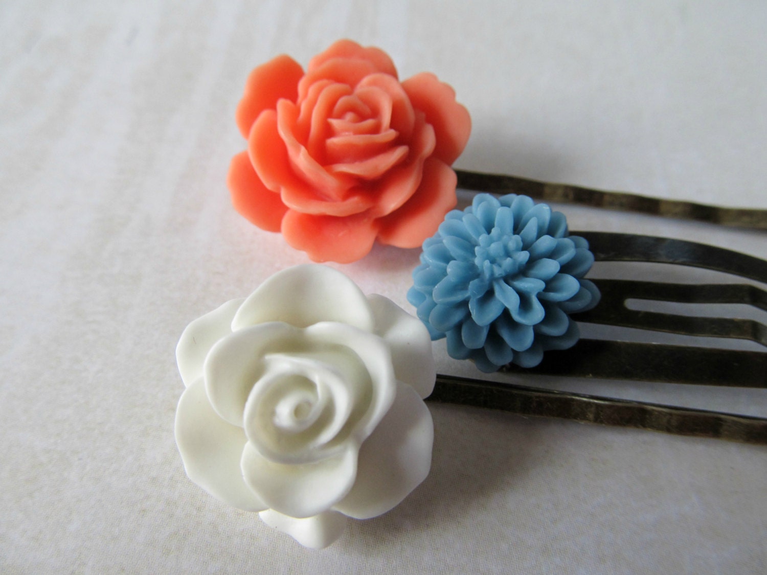 Flower hair pins - vintage inspired in coral, white and slate blue