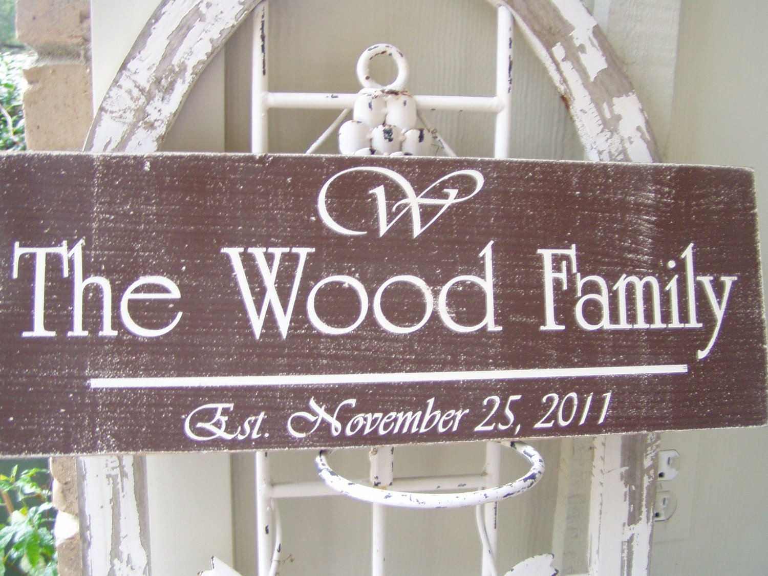Personalized Family name sign Wood Custom Established Sign Rustic Vintage Shabby Chic