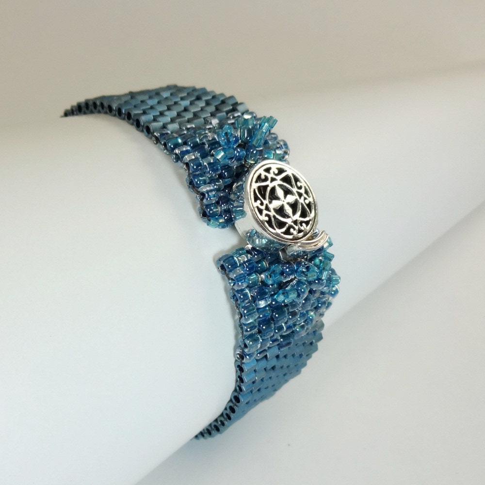 Handwoven Blue Beaded Bracelet Decorative Sterling Clasp