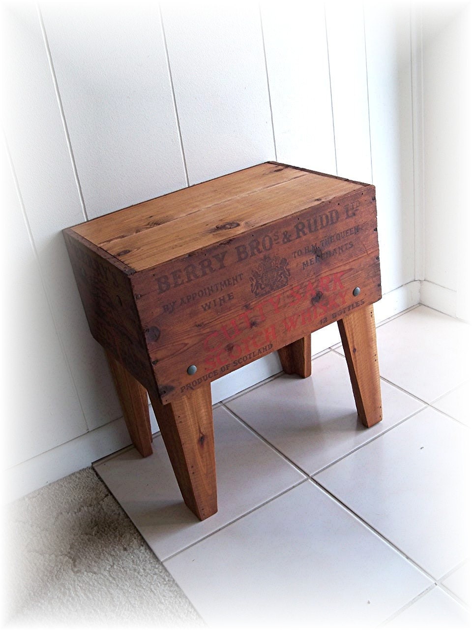 Cutty Sark New York Shipping Crate Table  Old Wooden Whiskey Storage Box Upcycled and Renewed Side Table